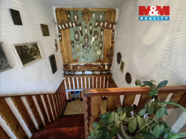 Prodej rodinného domu, Okřesaneč, 243 m2