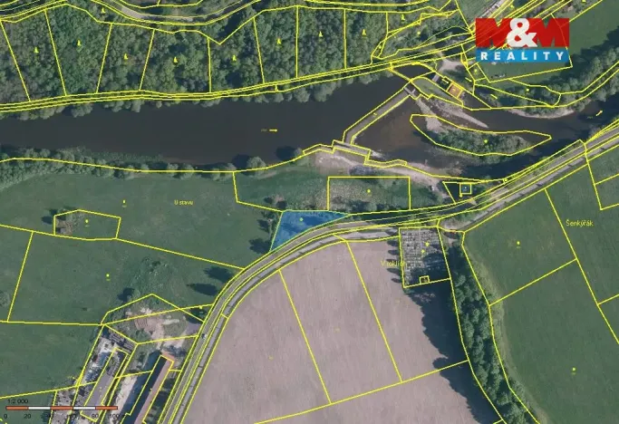 Prodej komerčního pozemku, Zlatá Koruna - Rájov, 1054 m2