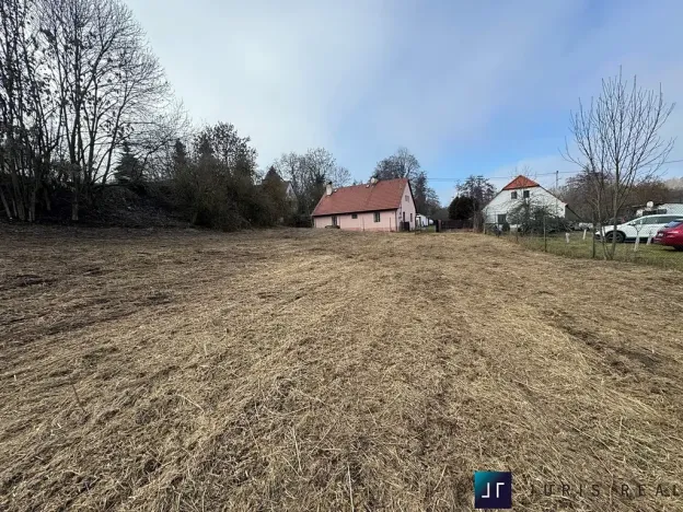 Prodej pozemku pro bydlení, Valeč, 1200 m2