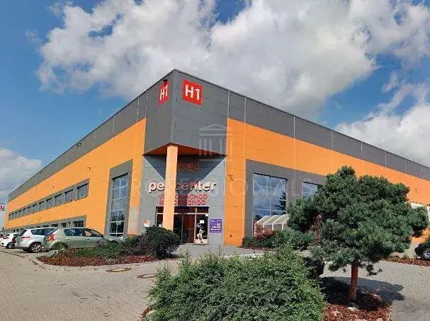 Pronájem skladu, Praha - Horní Počernice, Sezemická, 4766 m2
