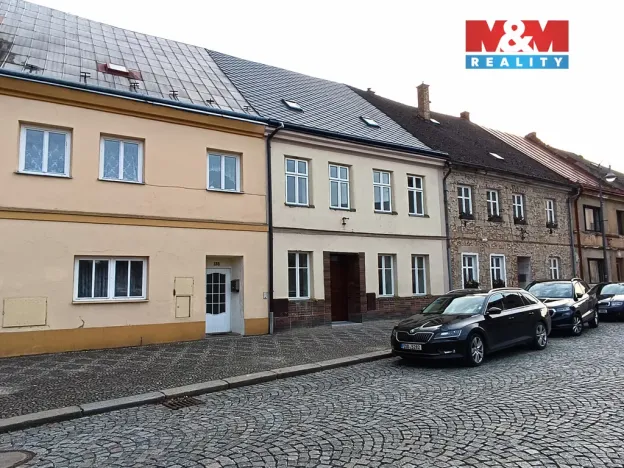 Pronájem bytu 3+kk, Bělá pod Bezdězem, Masarykovo náměstí, 80 m2