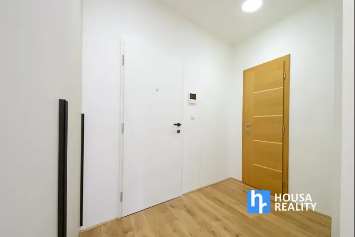 Pronájem bytu 2+kk, Praha - Nusle, Lumírova, 56 m2
