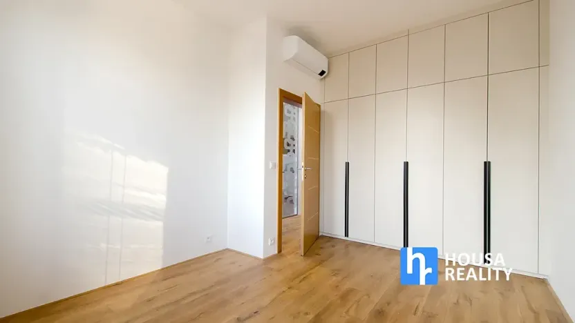 Pronájem bytu 2+kk, Praha - Nusle, Lumírova, 56 m2