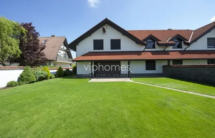 Pronájem rodinného domu, Horoměřice, 280 m2