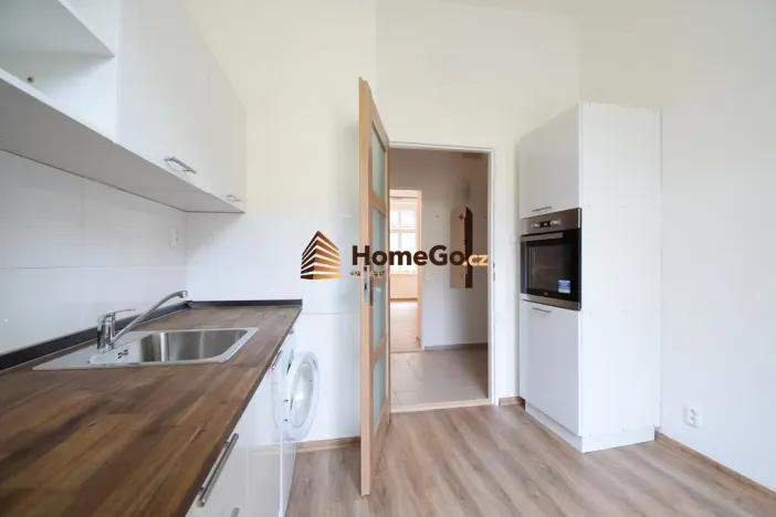 Pronájem bytu 1+1, Praha - Vršovice, Sevastopolská, 30 m2