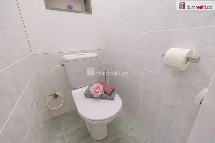 Prodej bytu 3+1, Praha - Řepy, Nevanova, 73 m2