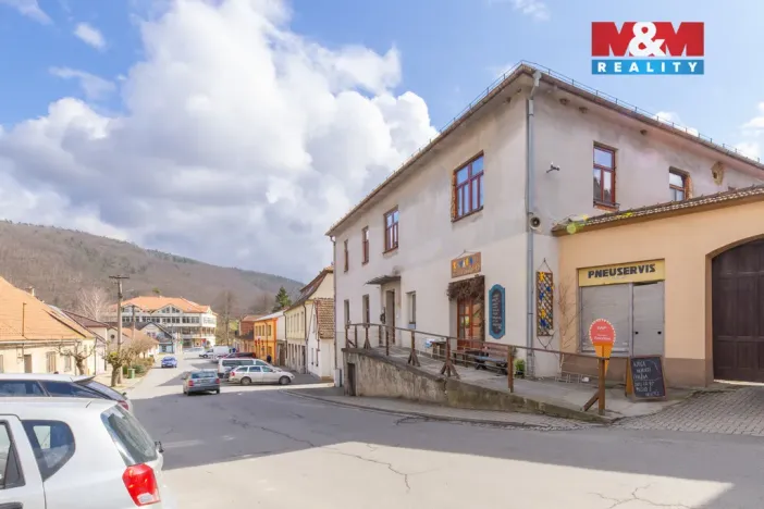 Prodej rodinného domu, Nedvědice, 411 m2