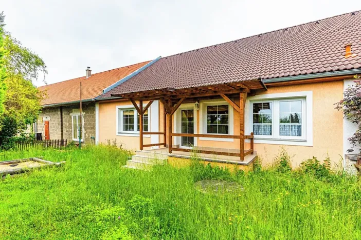 Prodej rodinného domu, Horní Skrýchov, 230 m2