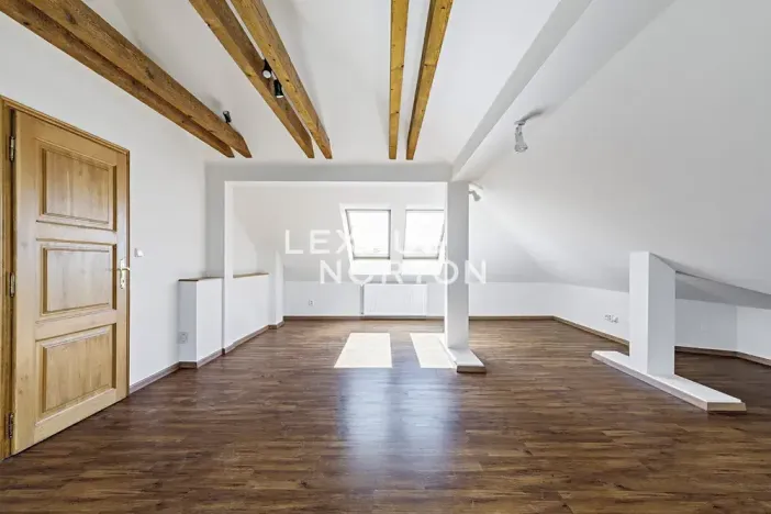 Pronájem vily, Průhonice, U Komárova, 610 m2