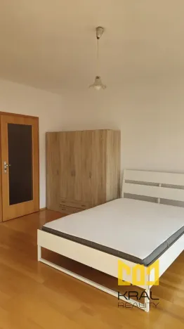 Pronájem bytu 1+kk, Praha - Strašnice, Názovská, 39 m2