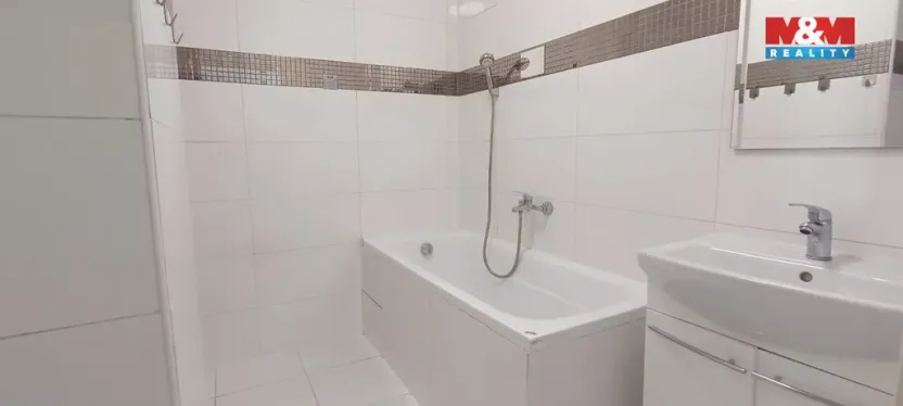 Pronájem bytu 2+1, Chomutov, Kostnická, 62 m2