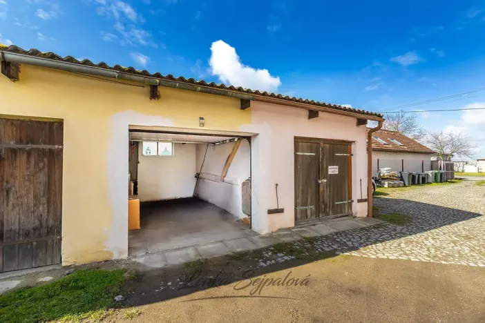 Prodej bytu 2+1, Chrast, Jiráskova, 62 m2