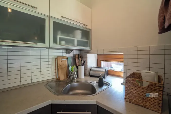 Prodej bytu 2+kk, Zbuzany, Lomená, 61 m2