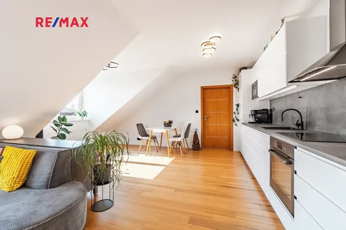 Prodej bytu 3+kk, Praha - Vršovice, Přípotoční, 110 m2