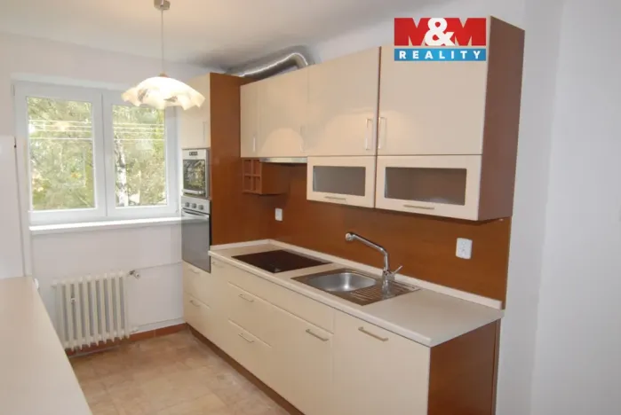 Pronájem bytu 2+1, Hořovice, Palachova, 58 m2