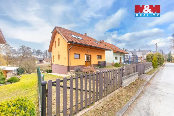 Prodej rodinného domu, Dolní Rožínka, 187 m2