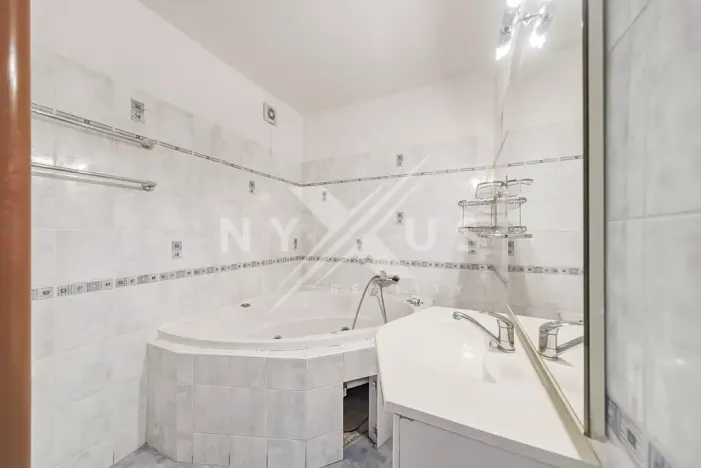 Prodej rodinného domu, Praha - Kyje, Stulíková, 375 m2