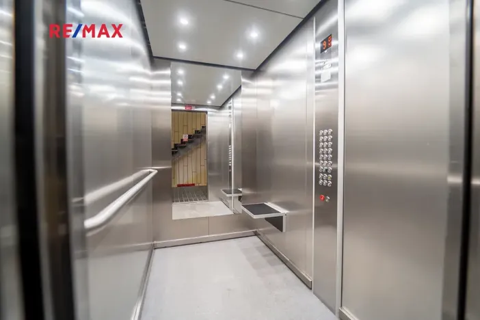 Prodej bytu 1+kk, Praha - Strašnice, Černokostelecká, 26 m2