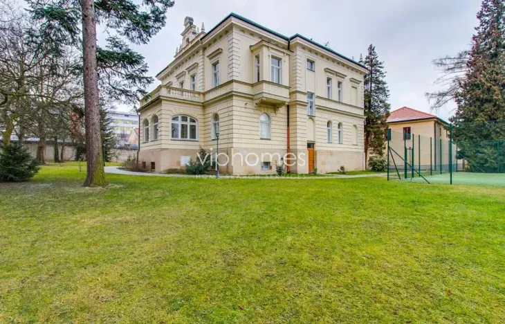 Pronájem vily, Praha - Vokovice, Ke dvoru, 827 m2