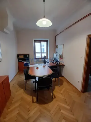 Pronájem kanceláře, České Budějovice, Krajinská, 56 m2