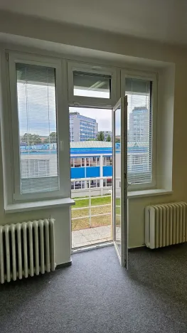 Pronájem kanceláře, Praha - Dejvice, Velflíkova, 47 m2