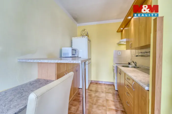 Prodej bytu 2+kk, Žebrák, Sídliště, 39 m2