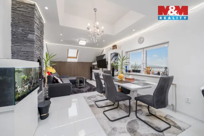 Prodej rodinného domu, Osek, Sokolská, 345 m2