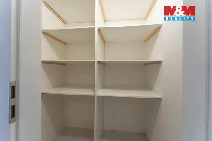 Prodej bytu 3+1, Kladno - Kročehlavy, U Hvězdy, 67 m2