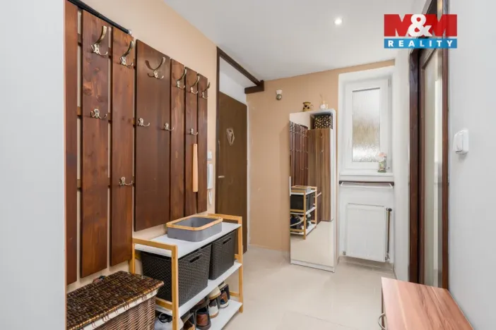 Prodej bytu 2+1, Teplice, Svojsíkova, 56 m2