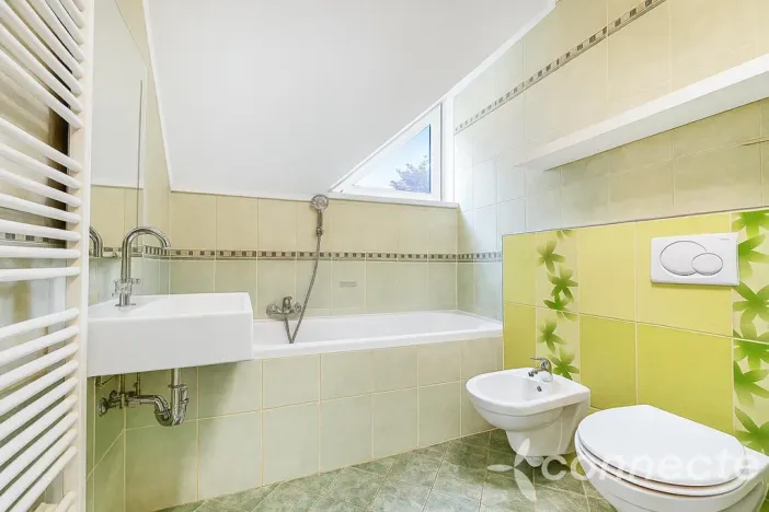 Prodej rodinného domu, Praha - Uhříněves, Vachkova, 240 m2