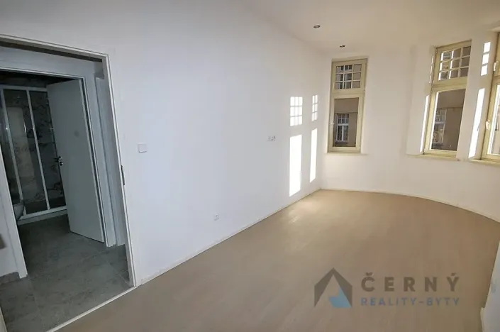 Prodej bytu 2+1, Liberec, Liliová, 149 m2