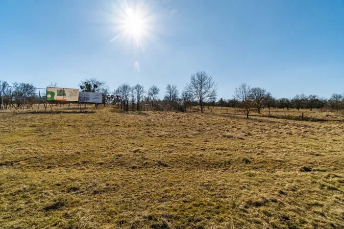 Prodej komerčního pozemku, Lípa, 2603 m2