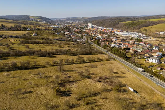 Prodej komerčního pozemku, Lípa, 2603 m2