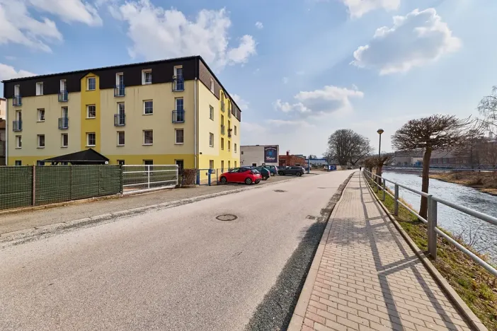 Prodej bytu 2+kk, Úpice, Národní, 46 m2