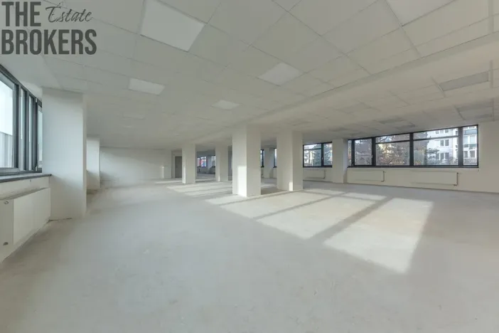 Pronájem kanceláře, Praha - Strašnice, Průběžná, 375 m2