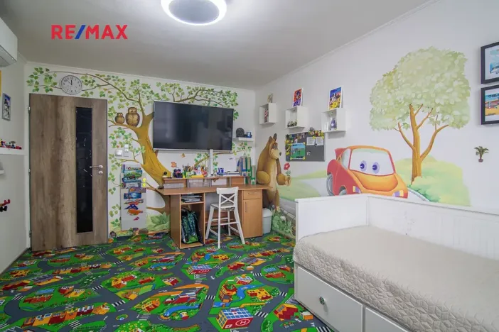 Prodej rodinného domu, Milovice, 249 m2