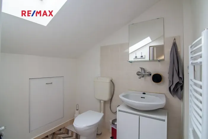 Prodej rodinného domu, Milovice, 249 m2