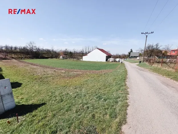 Prodej pozemku pro bydlení, Prace, 842 m2