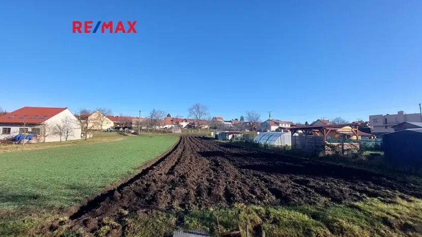 Prodej pozemku pro bydlení, Prace, 842 m2