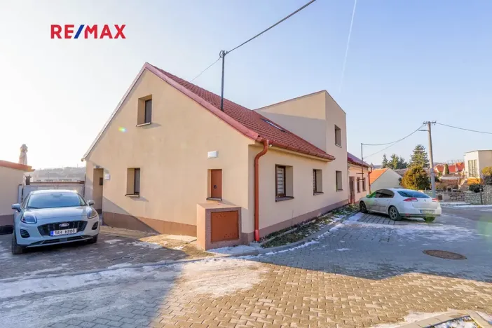 Prodej rodinného domu, Miroslav, Kostelní, 210 m2