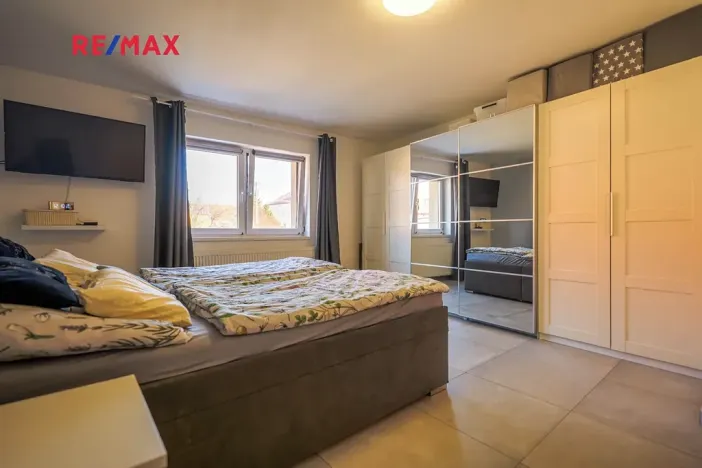 Prodej rodinného domu, Miroslav, Kostelní, 210 m2