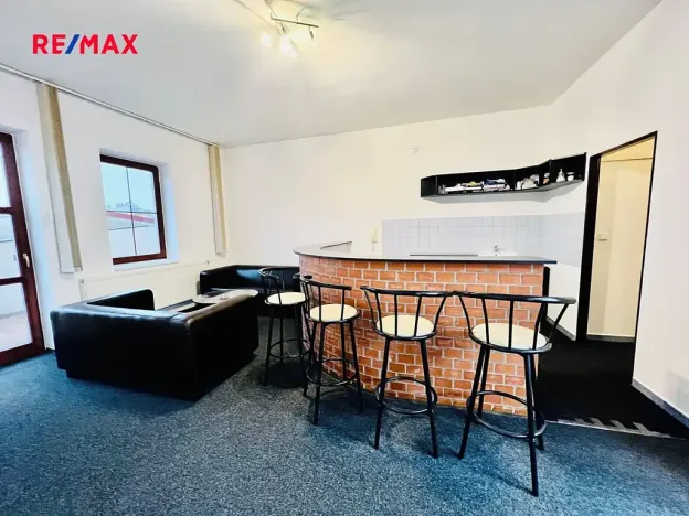 Pronájem kanceláře, Kyjov, 72 m2