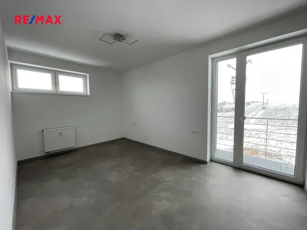 Pronájem bytu 2+kk, Hovorany, 48 m2