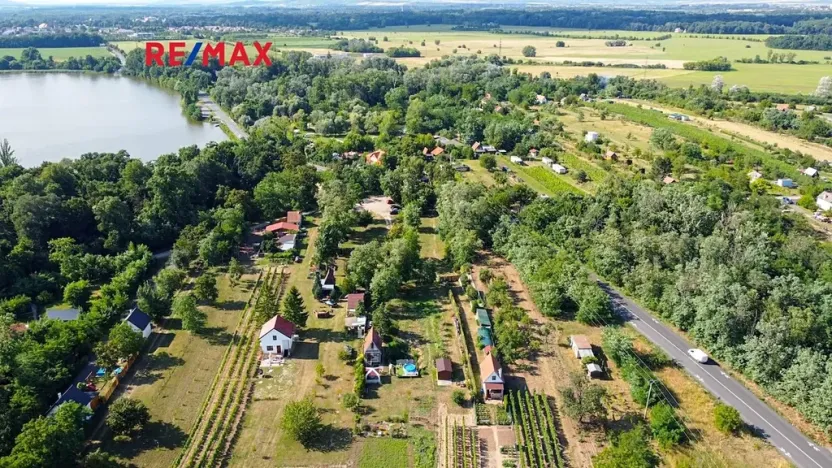 Prodej zahrady, Břeclav, 2031 m2