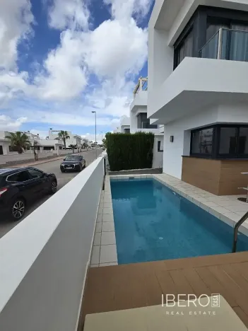 Prodej rodinného domu, Cardedeu, Španělsko, 144 m2