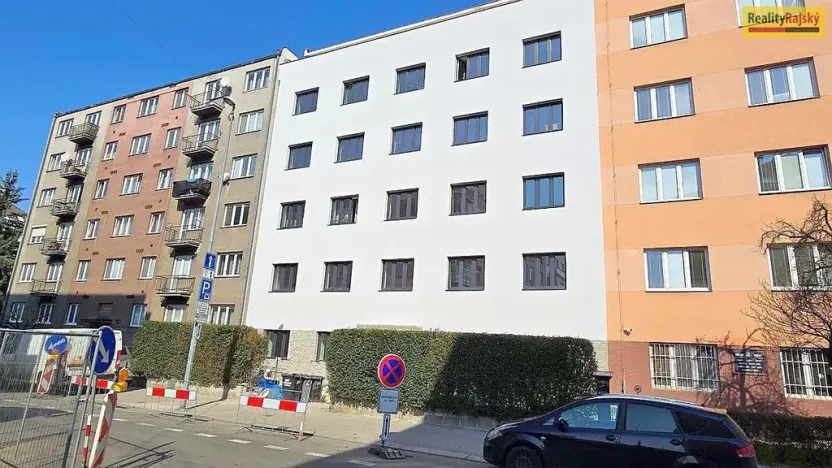 Pronájem bytu 2+kk, Praha - Vršovice, Ukrajinská, 49 m2