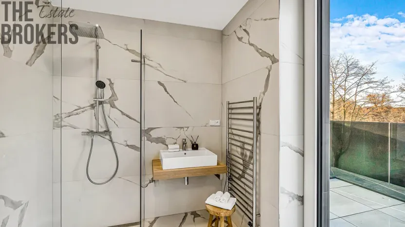 Prodej rodinného domu, Tursko, Jezdecká, 214 m2