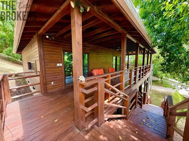 Prodej bytu 3+kk, Coxen Hole, Roatán, Honduras, 111 m2