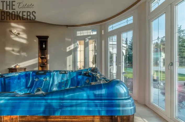 Prodej rodinného domu, Praha - Dolní Měcholupy, U přejezdu, 359 m2