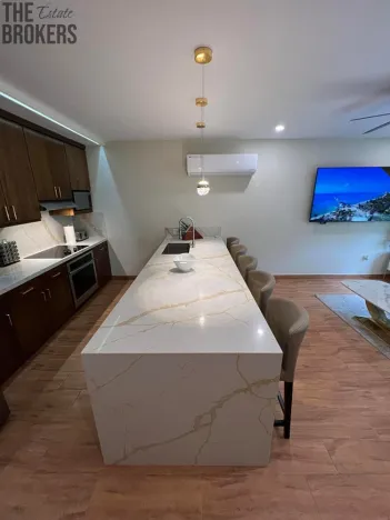 Prodej bytu 3+1, Coxen Hole, Roatán, Honduras, 139 m2